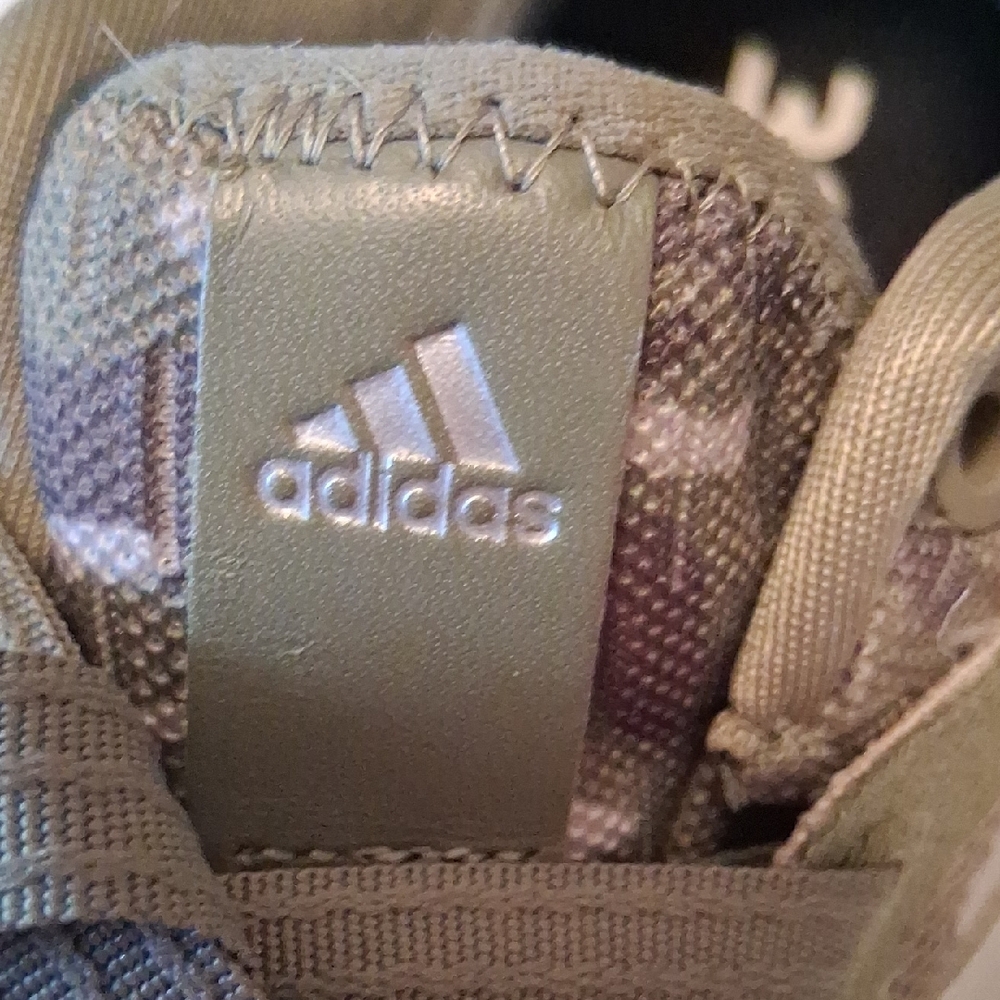 Adidas Green Athletic Shoes with Lace-Up Design - Picture 2 of 7